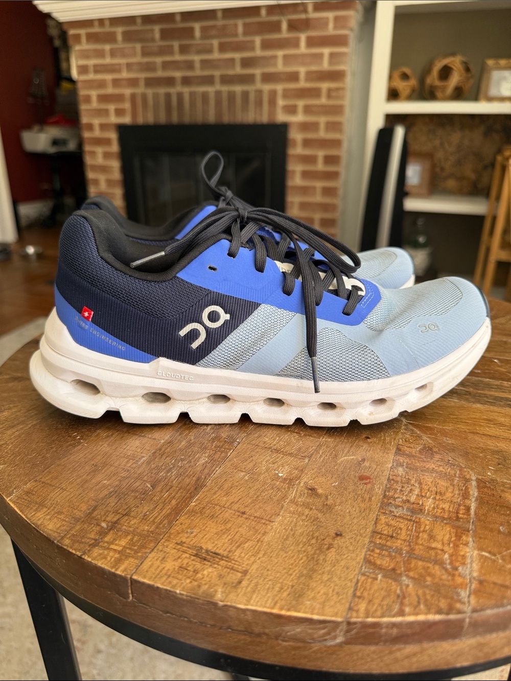 On Cloud On W Cloudrunner Sneakers 8.5 - Picture 7 of 12